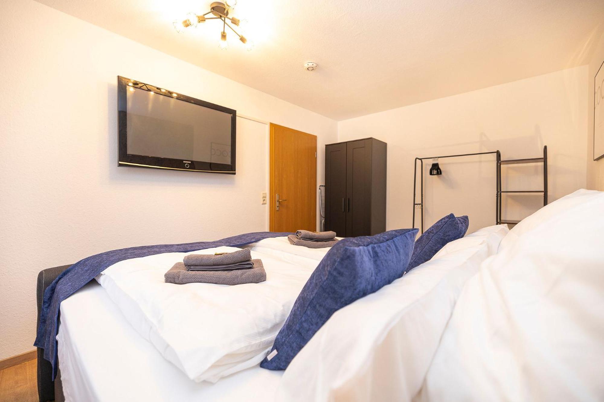Luxx Home Bc, Zentral - Fuer 4 Personen - Balkon - Parken - Voll Ausgestattete Kueche Biberach an der Riß Dış mekan fotoğraf